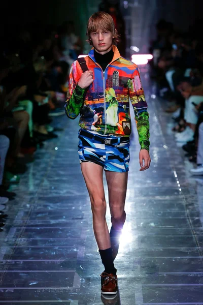 Look 33